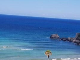 Apartamento, 1 habitación, balcón, vistas a la montaña | Playa | Ubicación cercana a la playa