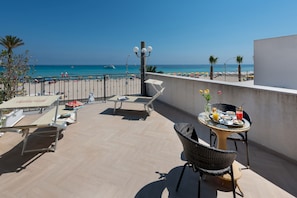 Superior Room | Minibar, in-room safe, desk, free WiFi - Hotel Riviera (San Vito Lo Capo)