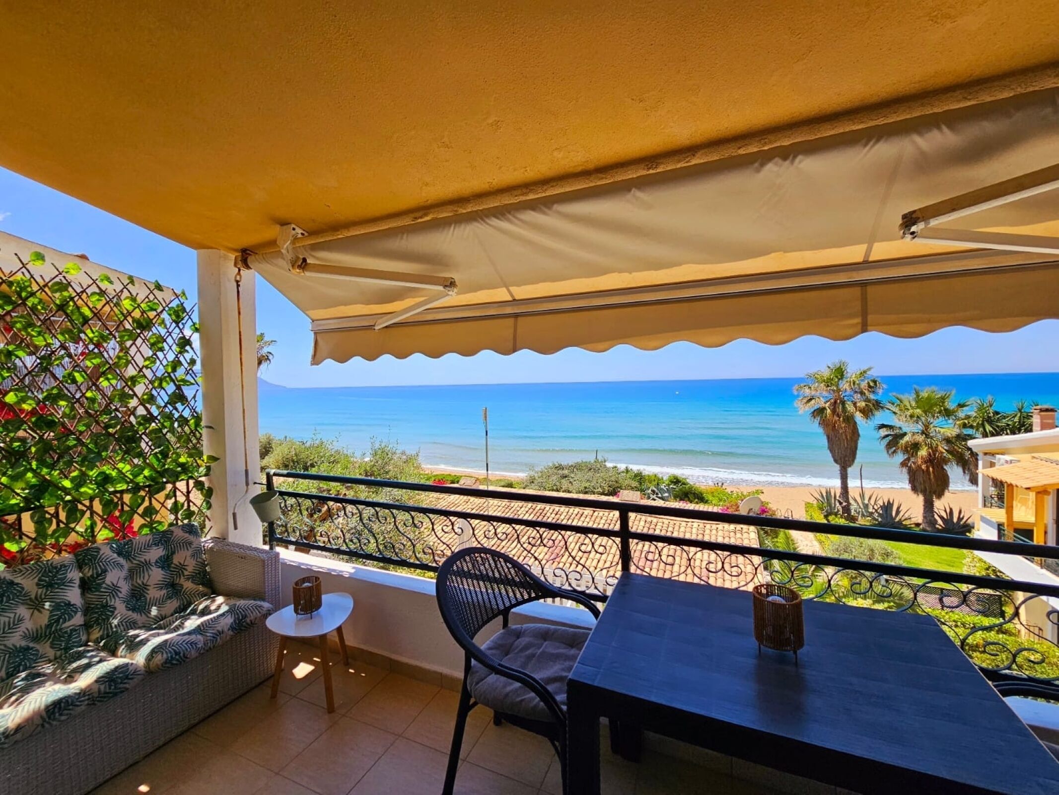 Apartment, 1 Bedroom, Smoking, Mountain View | Balcony