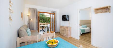 1 bedroom, iron/ironing board, free WiFi, bed sheets