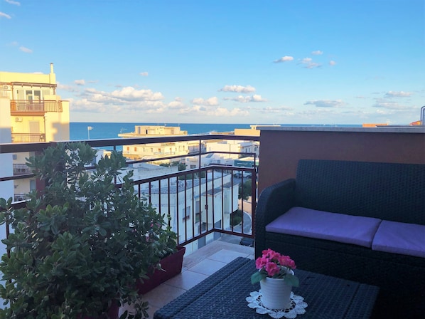 Apartment, 2 Schlafzimmer, Balkon, Meerblick | Ausblick vom Zimmer