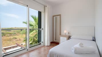 4 Schlafzimmer, Bügeleisen/Bügelbrett, kostenloses WLAN, Bettwäsche