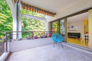 Familienapartment, Mehrere Schlafzimmer (Maraini Elegante) | Terrasse/Patio