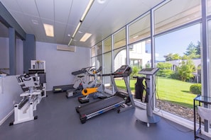 Familienapartment, Mehrere Schlafzimmer (Maraini Elegante) | Fitnesscenter