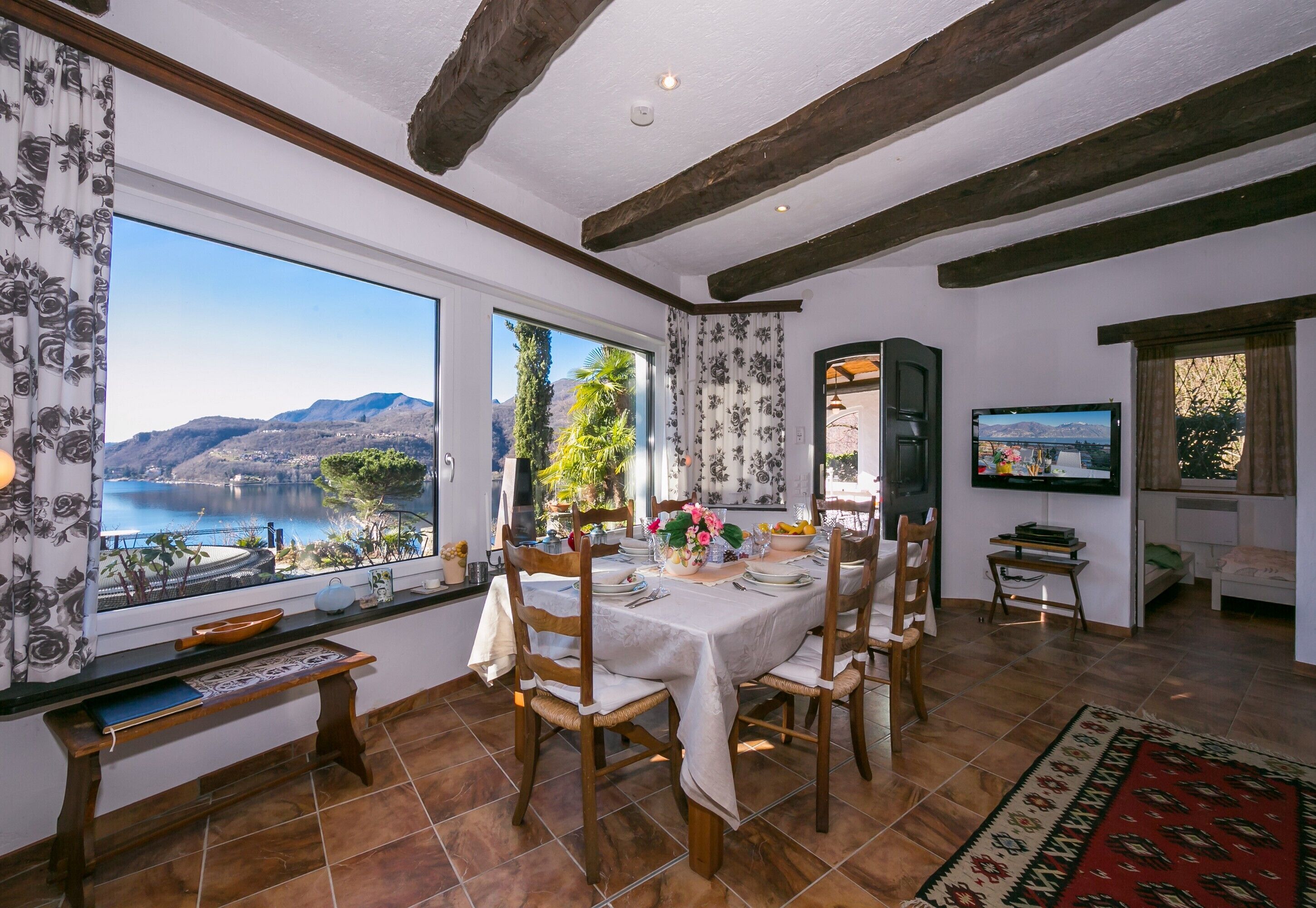 Villa Lune de Miel, 2 chambres, 2 salles de bains (Morcote Magic View & Pool) | Salle à manger