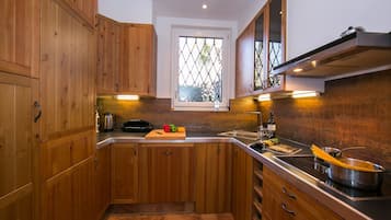 Family Villa, 2 Bedrooms, 2 Bathrooms (Morcote Magic View) | Private kitchen | Full-sized fridge, microwave, oven, stovetop