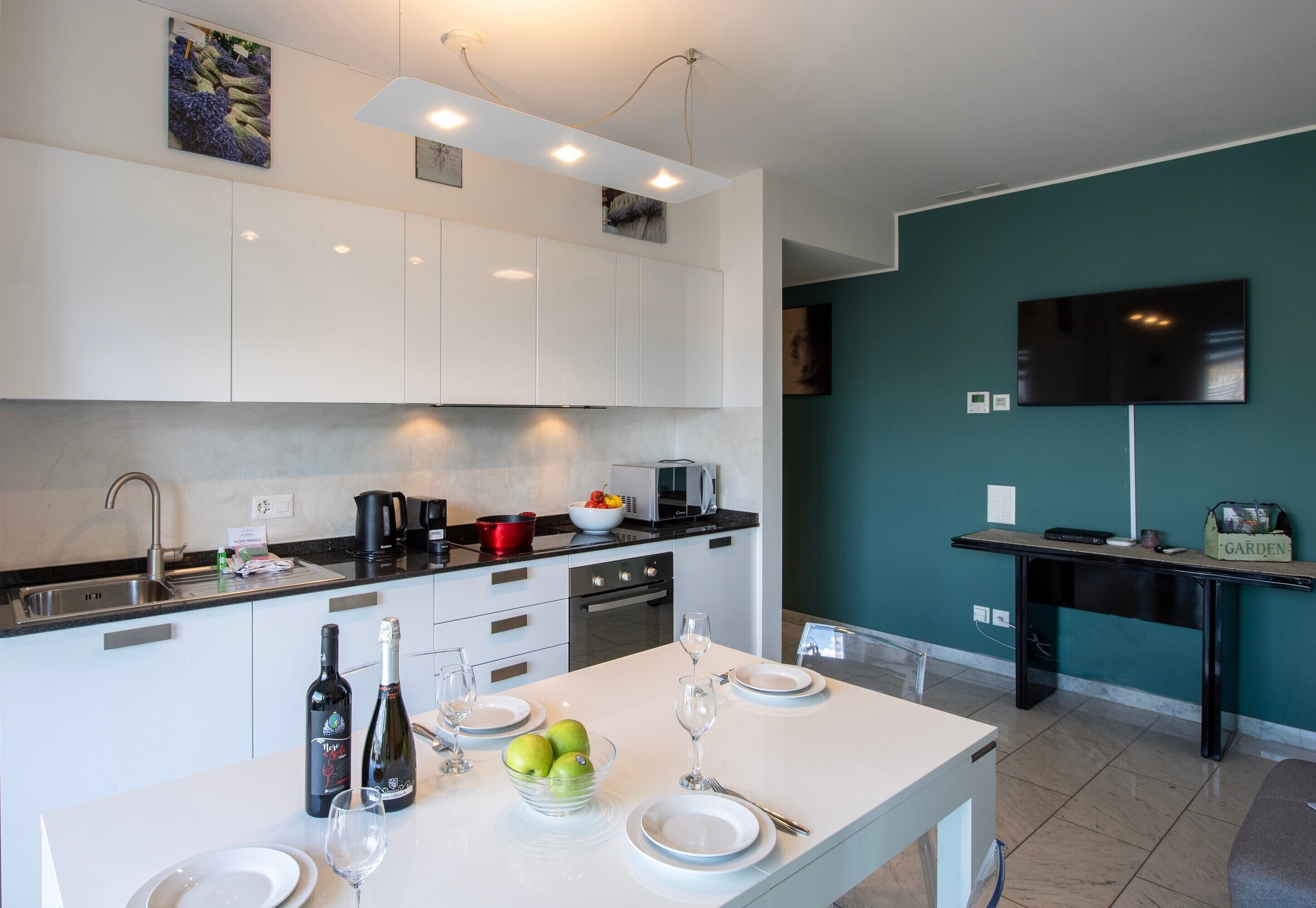 Family Apartment, Multiple Bedrooms (Panoramic Penthouse) | Private kitchen | Full-sized fridge, microwave, oven, stovetop