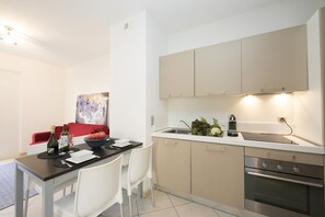 Apartment, 2 Bedrooms | Private kitchen | Full-sized fridge, oven, stovetop, dishwasher