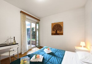 Family Apartment, Multiple Bedrooms (Santiago Home) | 2 bedrooms, iron/ironing board, bed sheets - Santiago Home (Lugano)