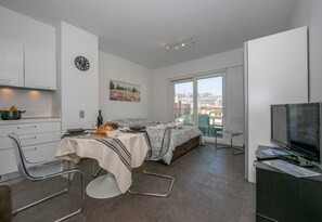 Dining - Sunrise House (Lugano)