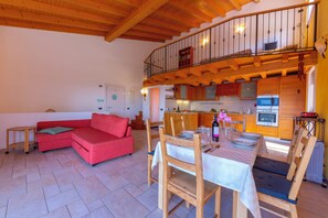 Family Apartment, 2 Bedrooms (Lugano Panoramica) | Living area