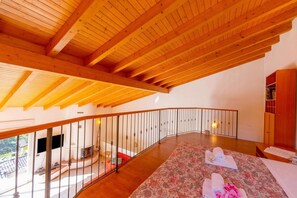 Family Apartment, Multiple Bedrooms (Lugano Panoramica) | 2 bedrooms, iron/ironing board, bed sheets - Lugano Panoramica (Lugano)