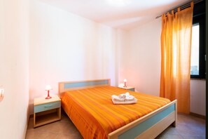 1 chambre, literie fournie