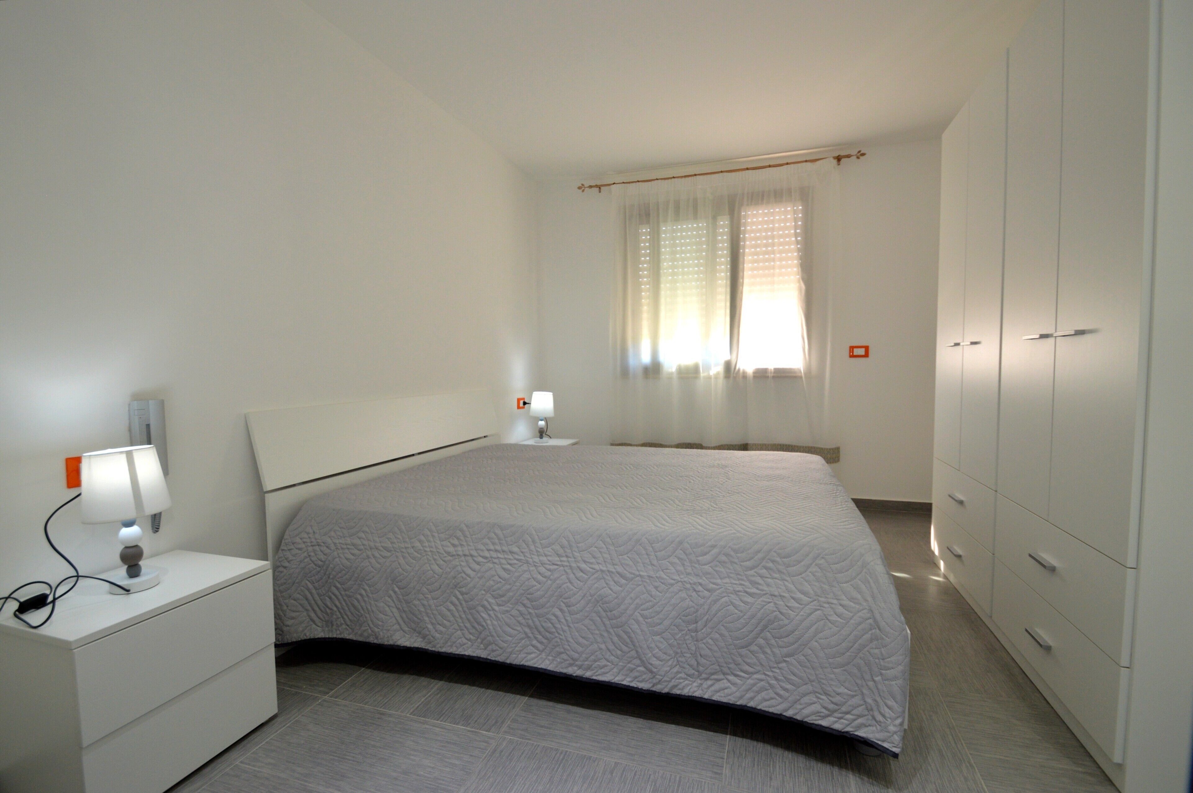 4 chambres, fer et planche à repasser, Wi-Fi gratuit, draps fournis