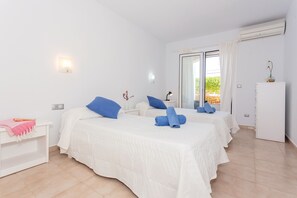 1 camera, ferro/asse da stiro, Wi-Fi gratuito, lenzuola