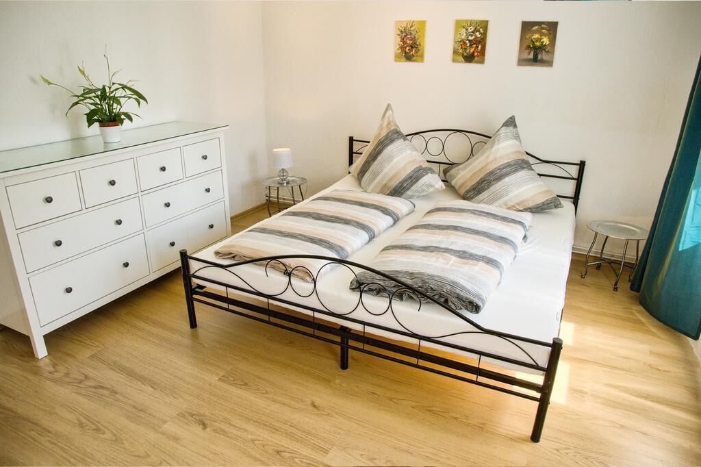 Apartment, Mountain View | 2 bedrooms, desk, free WiFi