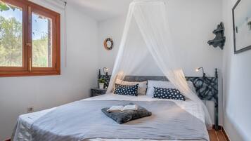 5 Schlafzimmer, Bügeleisen/Bügelbrett, kostenloses WLAN, Bettwäsche