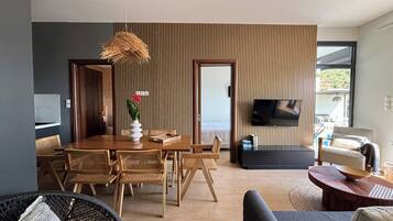 Villa, 3 Bedrooms, Smoking, Private Pool | Living room | TV, books