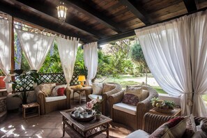 Terrace/patio - Villa Stella Close to the Beach with Wi-Fi, A/C, Garden;Parking (Santa Margherita di Pula)