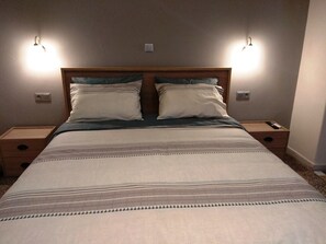 1 chambre, fer et planche à repasser, Wi-Fi