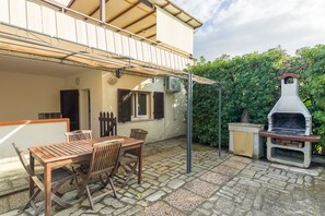 Outdoor dining - Studio near the beach - Apartment Lucia (Campo nell'Elba)