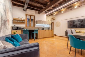 TV - Suite Italy Roma - Luxury apartment in the heart of Rome (Roma)