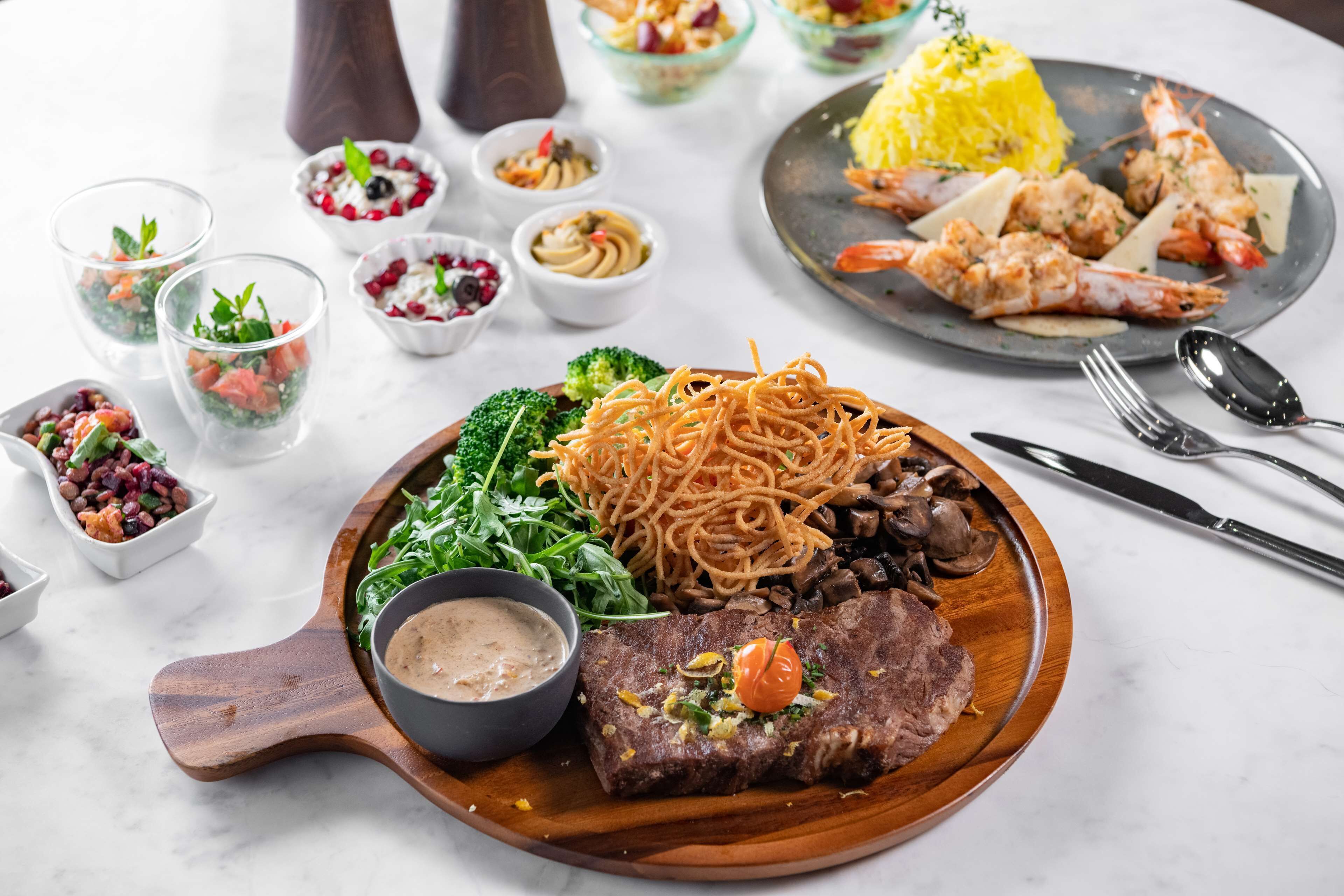 2 من المطاعم، تقديم الإفطار