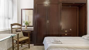 3 habitaciones, tabla de planchar con plancha y wifi gratis