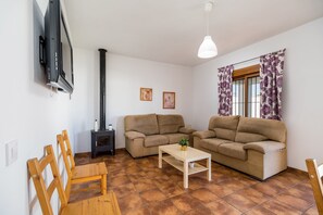 Televisie en een open haard