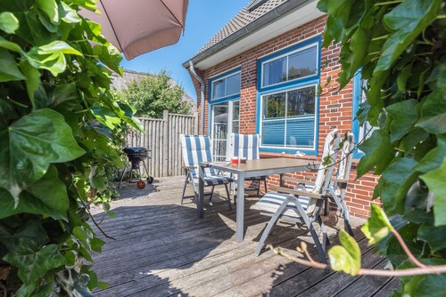 Ferienwohnung "Landhaus am Watt" im Wattenmeer mit WLAN und Terrasse