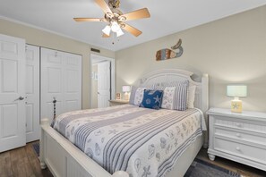 2 bedrooms, iron/ironing board, free WiFi, bed sheets