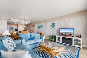 TV, fireplace