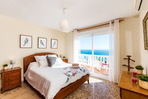 3 habitaciones, tabla de planchar con plancha y wifi gratis 