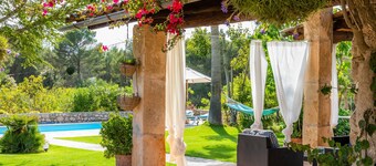 Beautiful Country House with Pool, Garden, Terraces & Wi-Fi