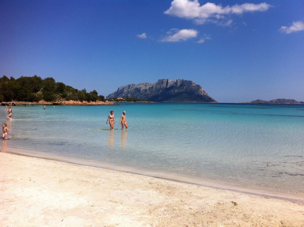 Una spiaggia nelle vicinanze