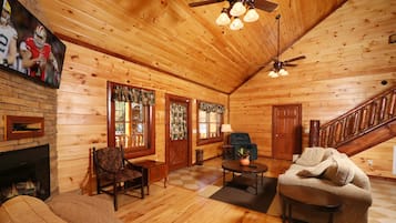 House, Multiple Beds (Splash N' Play #524) | Living area