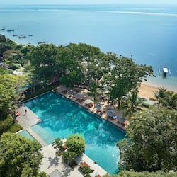 3 outdoor pools, free pool cabanas, pool umbrellas