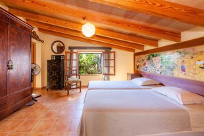 2 bedrooms, free WiFi, bed sheets - Rural charme with communal pool – Casa Geminis (llucmajor)
