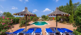Rural charme with communal pool – Casa Geminis
