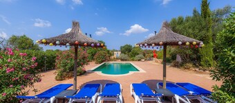 Rural charme with communal pool – Casa Geminis