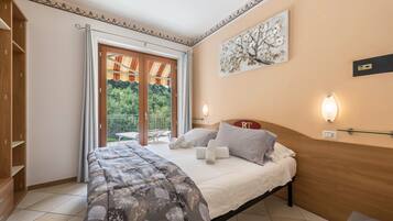 1 camera, Wi-Fi gratuito, lenzuola