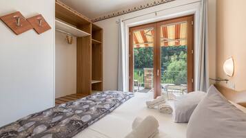 1 camera, Wi-Fi gratuito, lenzuola