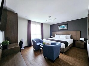 Deluxe Suite | In-room safe, desk, laptop workspace, free WiFi - Vita Hoteles Arequipa (Arequipa)