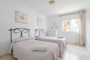 2 bedrooms, iron/ironing board, free WiFi, bed sheets - Air-Conditioned Apartment On the Beach with Pool, Terrace & Wi-Fi (Nerja)