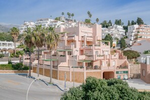 Exterior - Air-Conditioned Apartment On the Beach with Pool, Terrace & Wi-Fi (Nerja)