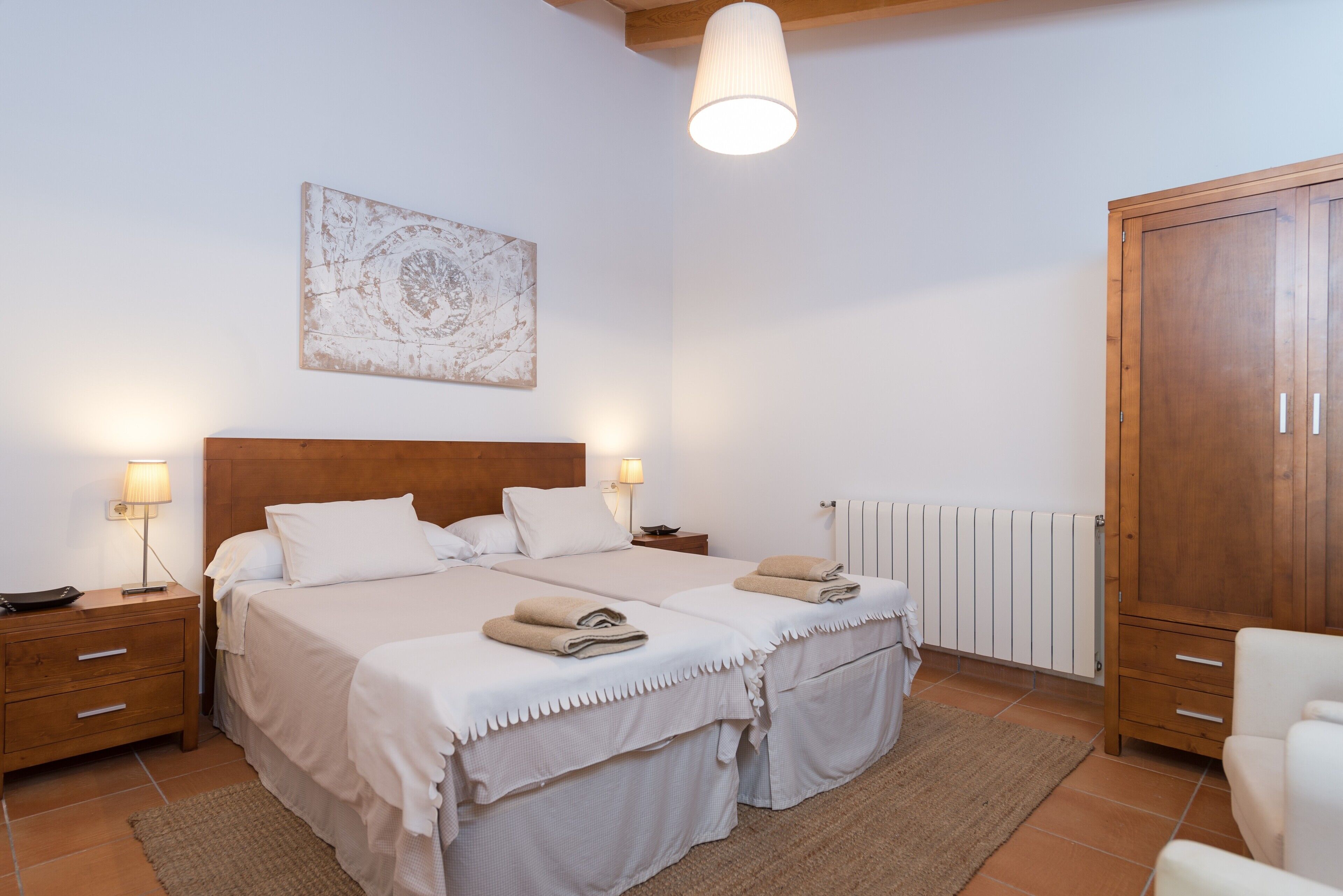 3 bedrooms, free WiFi, bed sheets