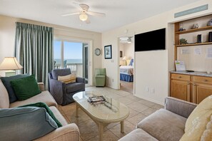 4 bedrooms, WiFi, bed sheets - Oceanfront North Myrtle Beach Condo | Balcony, Pool, Beach Access & WiFi (North Myrtle Beach)