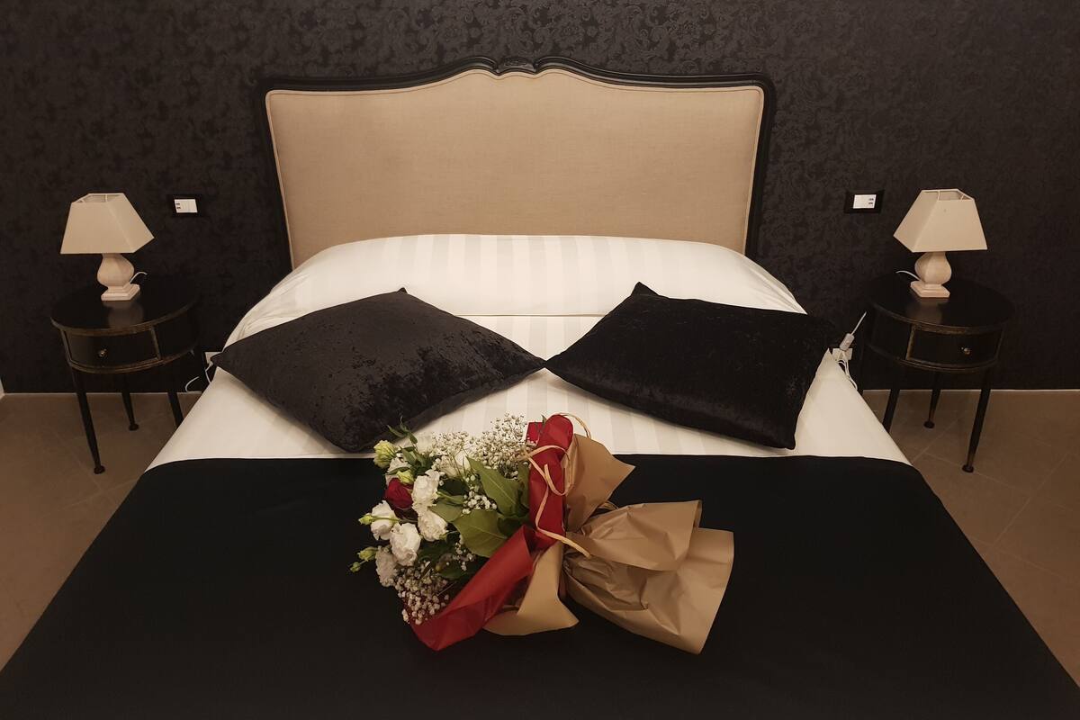 Luxury Room | Frette Italian sheets, premium bedding, down comforters