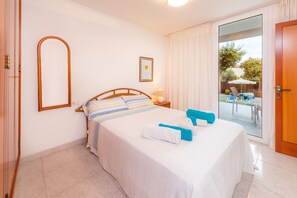 4 bedrooms, iron/ironing board, free WiFi, bed sheets - Near lake, beach and town centre - Casa Can Francesc (Alcudia)