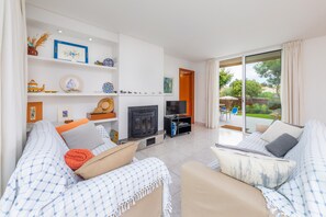 Living area - Near lake, beach and town centre - Casa Can Francesc (Alcudia)